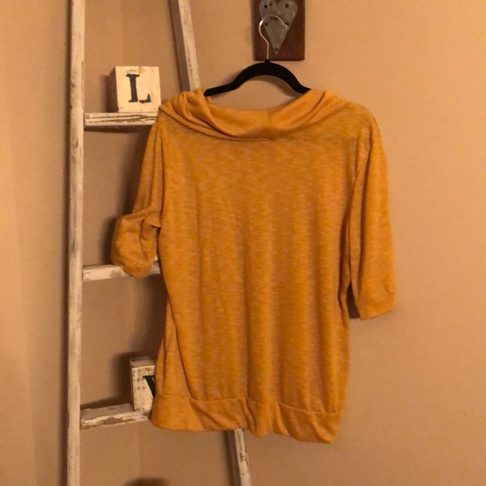 Shirt - Picture 3 of 5